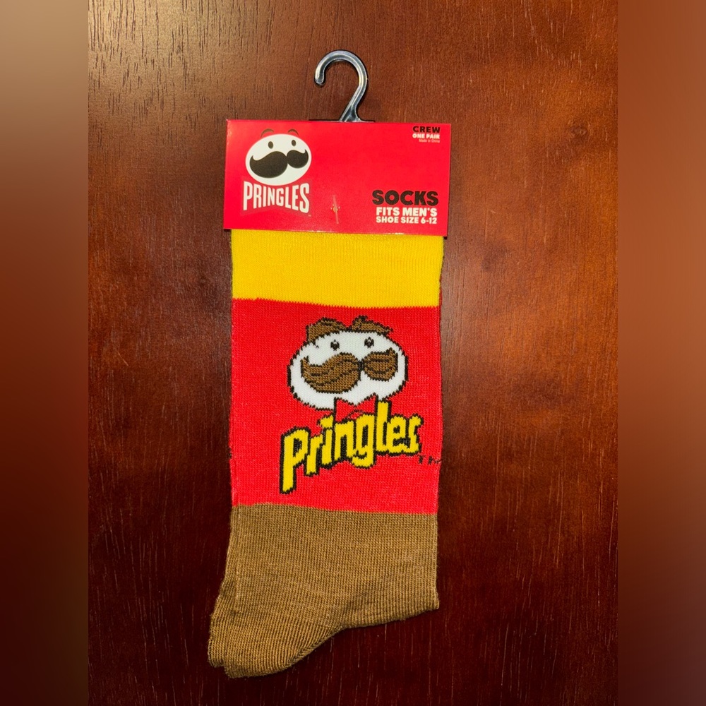 PRINGLES NOVELTY CREW SOCKS NWT MEN’S SHOE SIZE 6-12